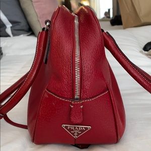 vintage red prada handbolsa